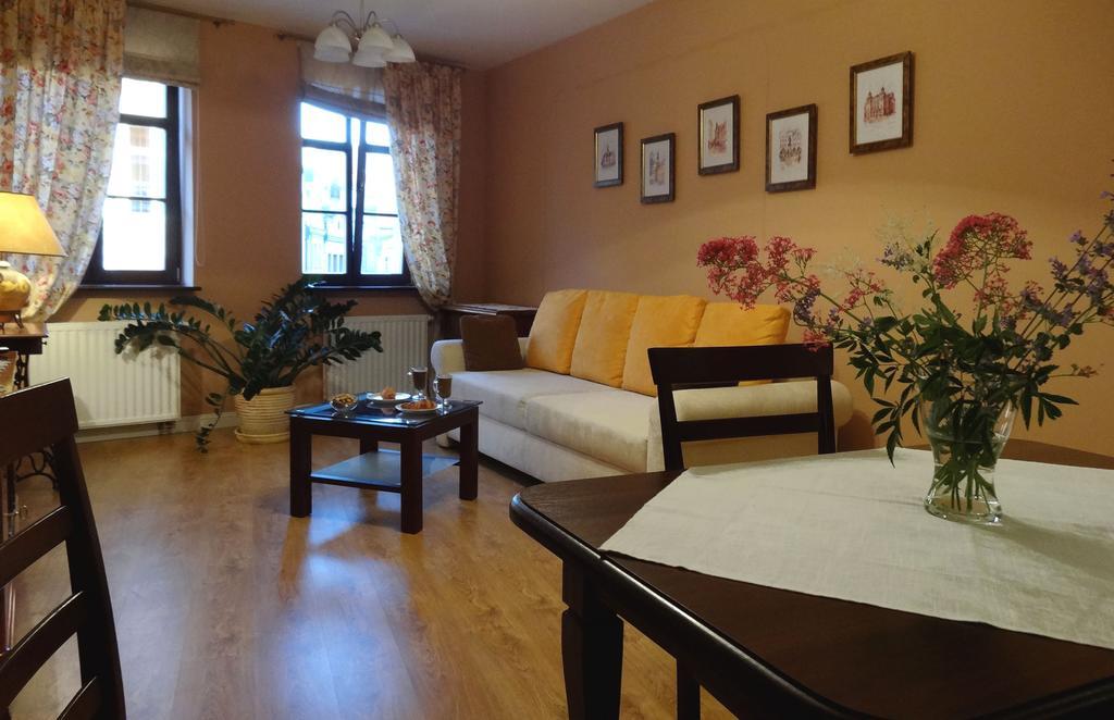 Apartamenty Centrum Villa Perla Jelenia Góra Habitación foto