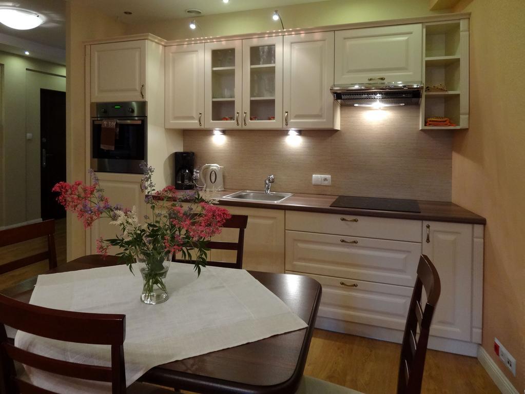 Apartamenty Centrum Villa Perla Jelenia Góra Habitación foto